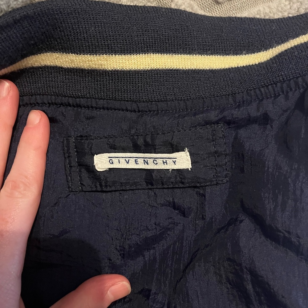 Givenchy windbreaker - Picture 7 of 8